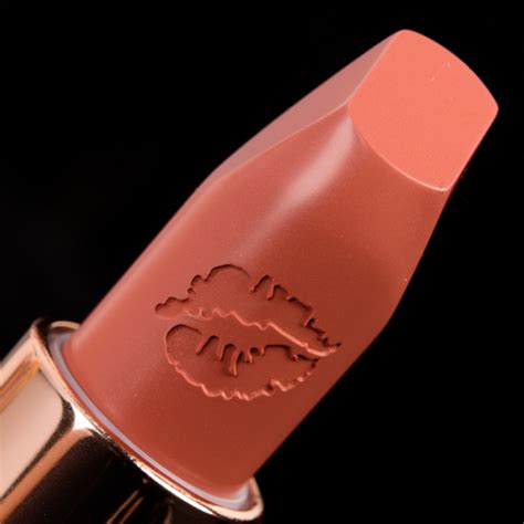 Charlotte Tilbury Penelope Pink Kissing Lipstick Product Info