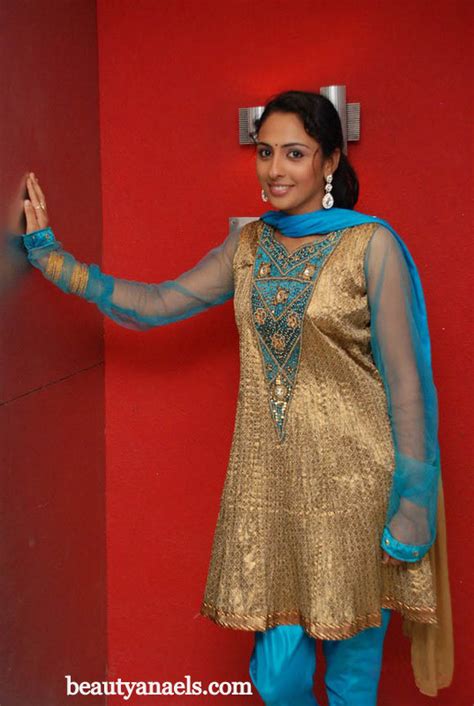 Hot Actress Sharmila Photo Gallery