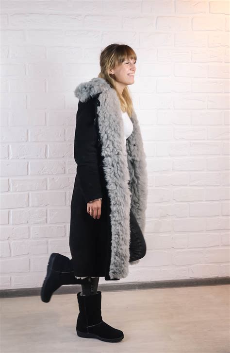 Бекеша удлиненная черная | Цена, фото, размер, состав:овчина | Купить с ...