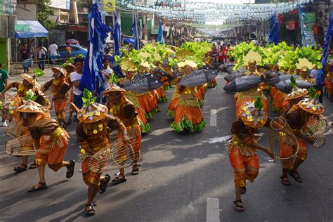 Street dancing kicks off Bangus Festival in Dagupan City | Inquirer News