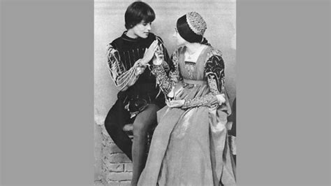 Romeo Juliet Actors Sue Paramount Pictures For Million Usd Over The Film S Teen Nude