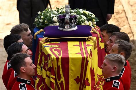 Funeral La Reina Isabel Ii En Vivo Emocionados Los Londinenses