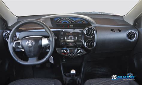 Probamos el Toyota Etios XLS Sedán 16 Valvulas