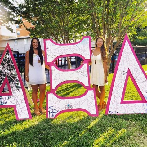 Alpha Xi Delta at University of Texas #AlphaXiDelta #AlphaXi #BidDay # ...