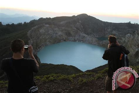 Danau Kelimutu Kembali Dibuka Untuk Wisatawan ANTARA News