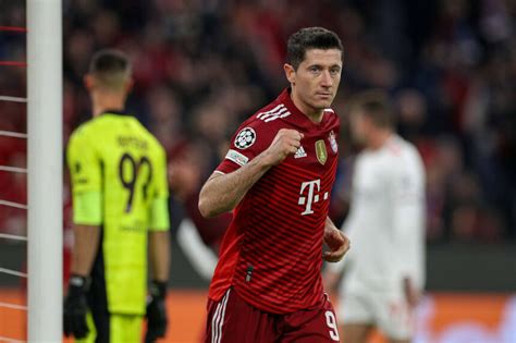 Lewandowski poprosił o transfer do Realu Pini Zahavi znów działa