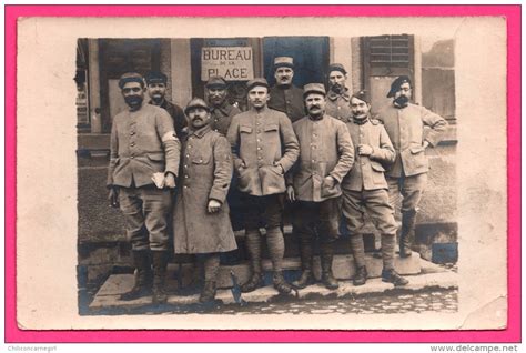 A Identifier Carte Photo Groupe De Militaires Devant Bureau De La