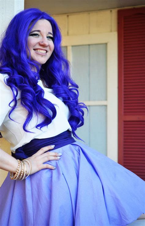 Equestria Girls Rarity Cosplay