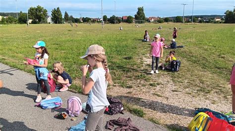 Wandertag Der Klassen Grundschule Am Schlossberg Regenstauf