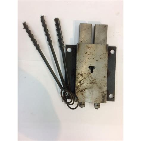 Замок гаражный реечный обрат. хода (3кл)