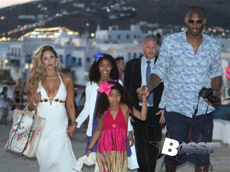 Kobe Bryant And Wife Vanessa Vacation In Greece With Their Daughters