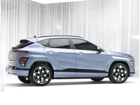 Hyundai Nuova KONA Electric novità su Autostore s r l concessionaria