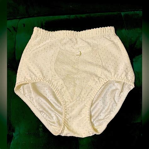 Vtg High Rise Lacey Lingerie Bloomers Coquette Pantie Gem