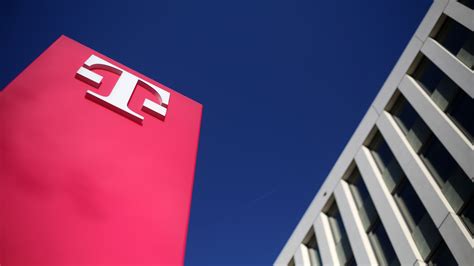 Hatósági nyomásra jön a Magyar Telekom új olcsóbb csomagja Portfolio hu