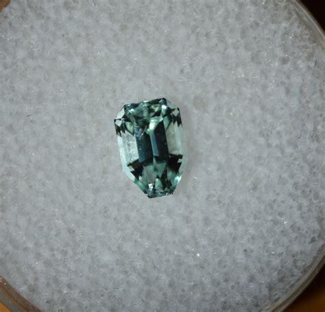 Flawless Emerald Gemstone From Nigeria 077 Ct Custom Etsy