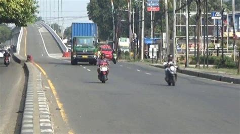 Masuki Cuti Lebaran Jalan Raya Bekasi Cakung Lengang Mobilitas