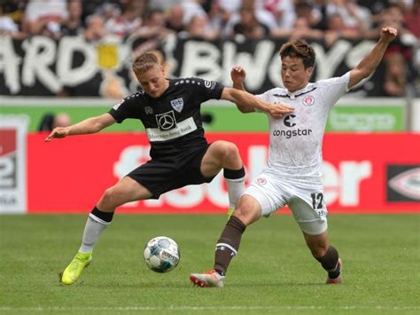 Strafe für Ascacibar Einzeltraining und Geldspende News über den VfB