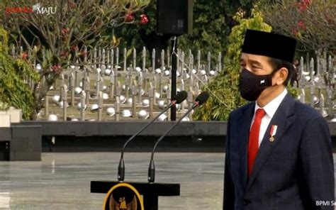 Jokowi Pimpin Upacara Peringatan Hari Pahlawan Di Tmp Kalibata