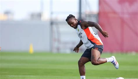 Ltima Hora J Se Sabe Quando Que Renato Sanches Se Vai Estrear Pelo