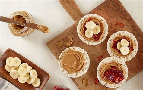 Rice Cake Con Crema De Almendras Y Frutos Rojos Nutrify