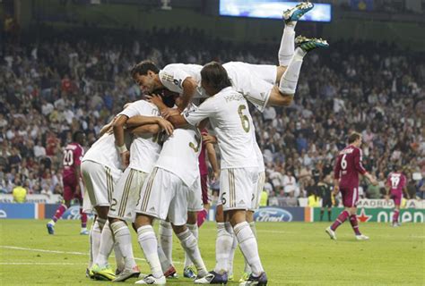 Champions League Real Madrid Golea Mientras Ag Ero Hunde Al Villarreal