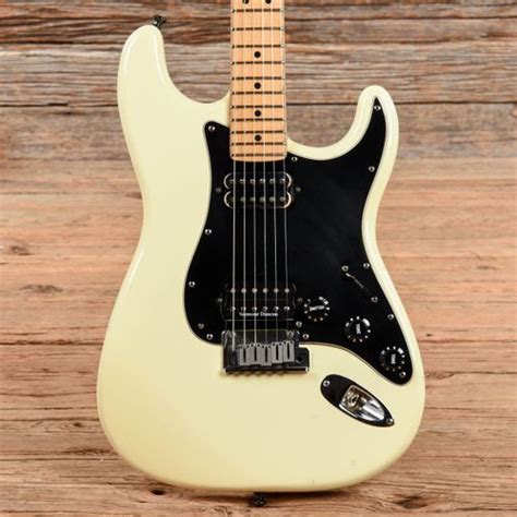 1991 Fender Stratocaster American Standard Stratocaster HH Fender Stratocaster Fender American ...