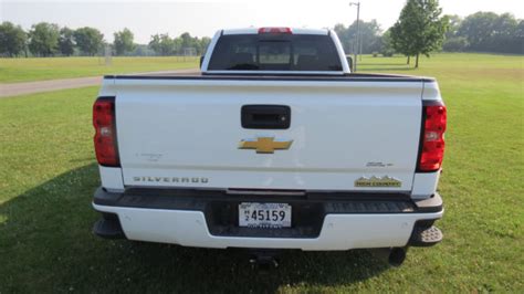 2015 Chevrolet Silverado 4x4 High Country 3500 Dually White