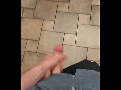 Masturbación pública cachonda XVIDEOS