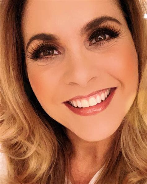 La Impactante Foto De Lucero En Bikini A Punto De Cumplir A Os As Se Mantiene En Forma