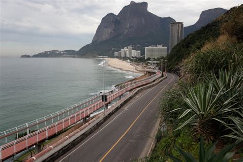 Av Niemeyer Ser Interditada Para Reparo De Vazamento Super R Dio Tupi