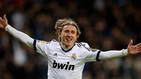 Luka Modric Extends Contract With Real Madrid Until 2025 Tri Cities India