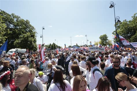 Marsz Miliona Serc W Warszawie Ogromne Zainteresowanie Niedzielnym