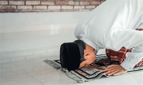 Tata Cara Sujud Syukur Beserta Rukun Dan Bacaannya