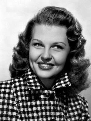 Мэри Кастл - размер груди, объём талии и бёдер, рост и вес