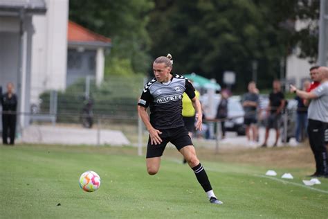 Pokal Achtelfinale Beim Regionalliga Absteiger SV Wacker Burghausen