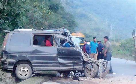 Una Ni A Y Tres Adultos Mueren En Un Accidente