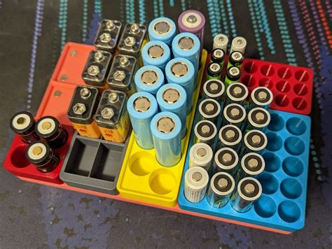 Gridfinity Battery Trays (AA, AAA, AAAA, 18650, CR123, CR2, 9V, 21700 ...