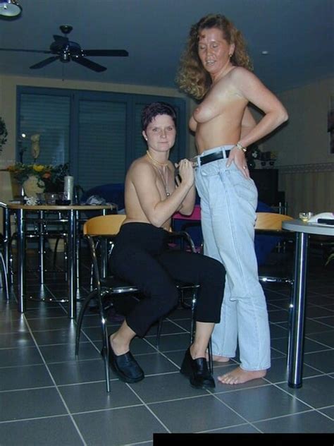 Amateur Milf Lesbian Lingerie Milf023 1600x1200 Porn Pic