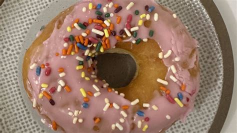 17 Donuts From Dunkin Ranked Worst To First