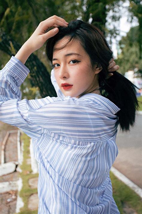 Hot Girl Gi Ng Di N Vi N Hoa Ng S Kh Ng L B N Sao C A Ai B O D N Tr