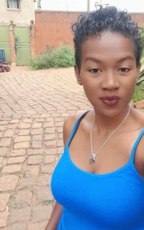 Je Suis La Recherche D Un Homme Serieux Pour Construire Une Vie Deux Un Homme Mature Serieux