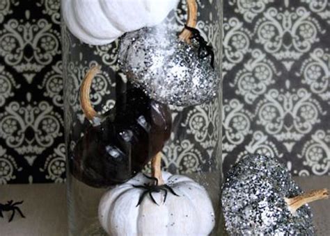 How To Dress Up A Pumpkin 8 Easy And Chic Pumpkin Dress Up Ideas