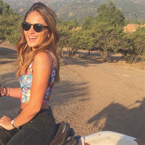 Las Sensuales Fotos En Bikini De La Hermana De Coni Piccoli En Instagram Tecache Cl