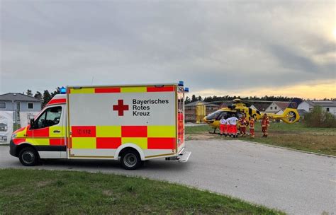 Schwerer Unfall mit Radfahrer in Bodenwöhr Senior verletzt