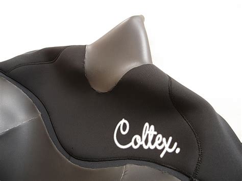 波情報 湘南 昨日の写真 Coltex さらに試作は続く サーフボードクオリティーハードコア Quality Hardcore Distributions