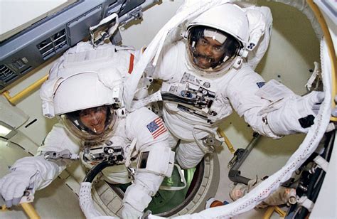 Bernard Harris Jr The First African American Spacewalker Cosmosphere