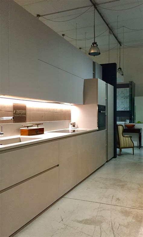 Zampieri Cucine Mod Glastone In Kerlite Gres Tornabuoni E Vetro Opaco