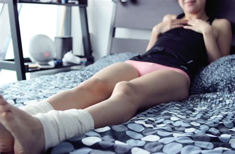 Leg warmers and smiles ðŸŠ Porn Pic