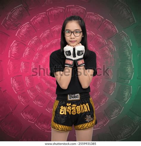 1 Hundred Hot Thai Girls 18 Royalty Free Images Stock Photos Pictures Shutterstock