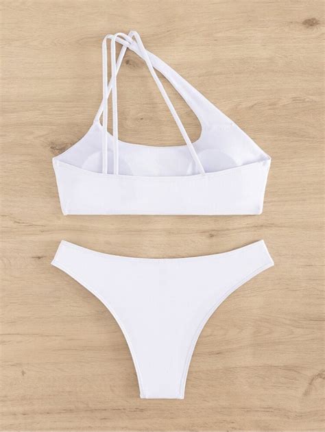 Amy Bikini BARTER HUTT